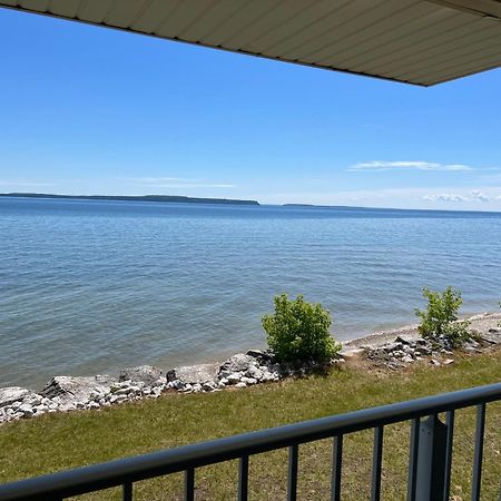 Quality Inn Lakefront Saint Ignace Exteriör bild