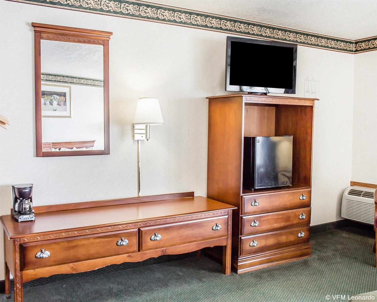 Quality Inn Lakefront Saint Ignace Exteriör bild