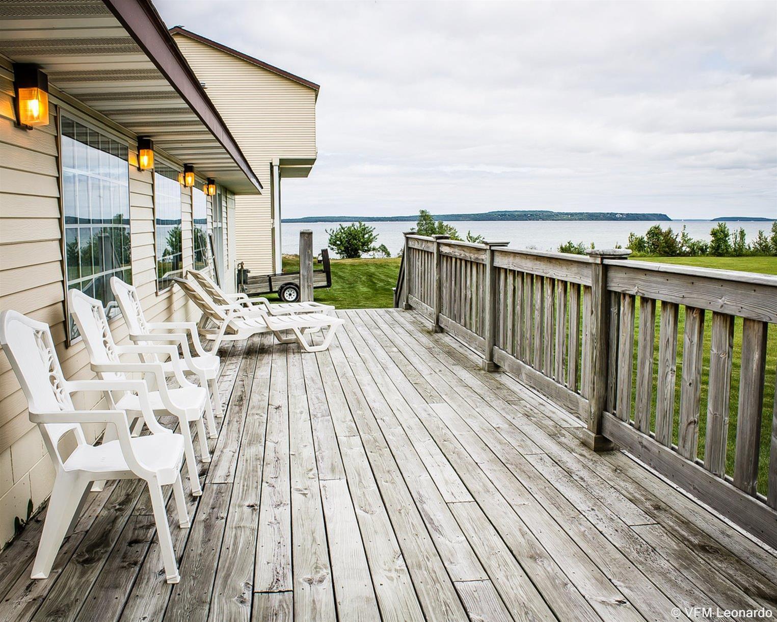 Quality Inn Lakefront Saint Ignace Exteriör bild