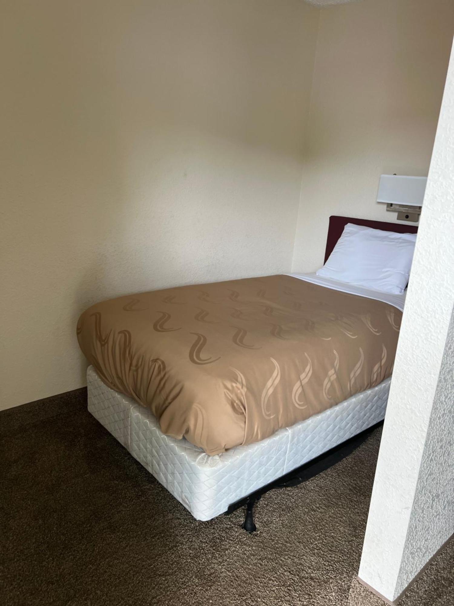 Quality Inn Lakefront Saint Ignace Exteriör bild