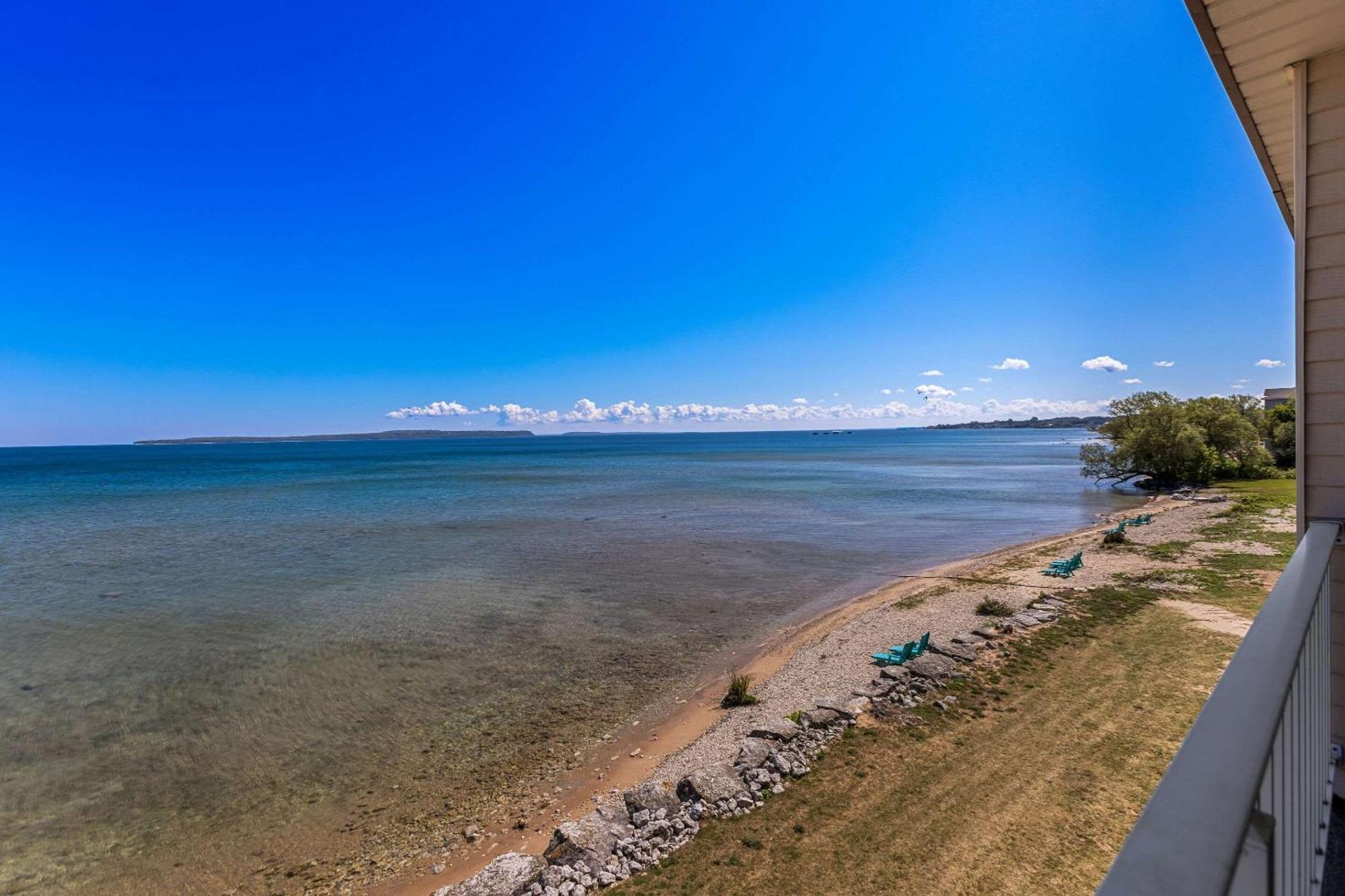 Quality Inn Lakefront Saint Ignace Exteriör bild