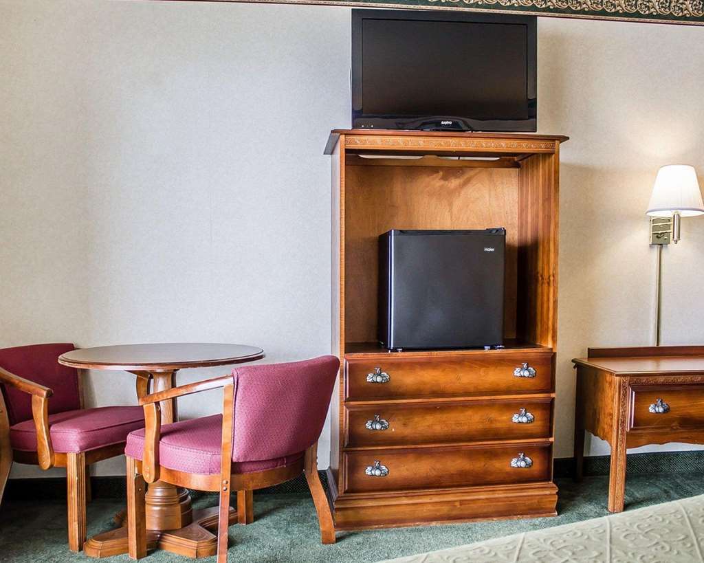 Quality Inn Lakefront Saint Ignace Rum bild